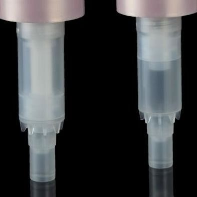 dispensador liso 4CC de la bomba de la loción del suero de 32 410 PP con la primavera externa interna