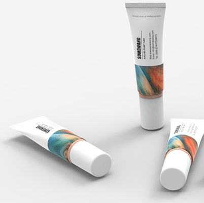tubo vacío del apretón del protector labial cosmético 8ml para los tubos de aceite del labio